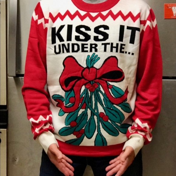 Christmas Sweater - Picture 4 of 4